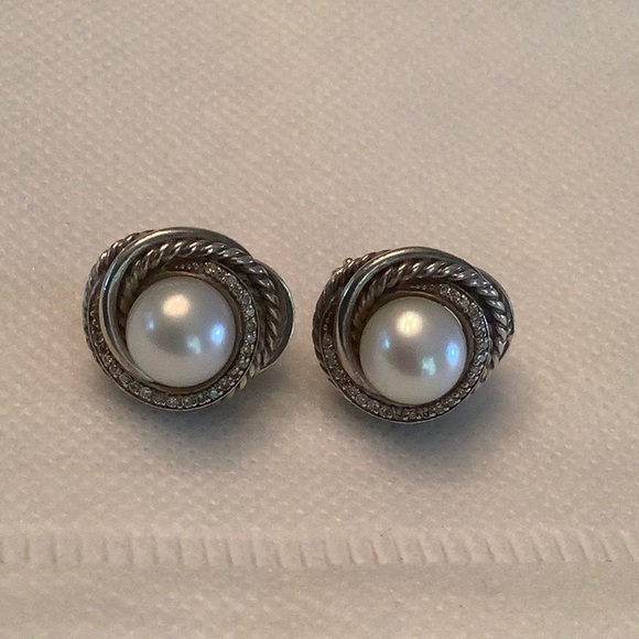 DAVID YURMAN Crossover Pearl and Diamond Earrings - Picture 1 of 9